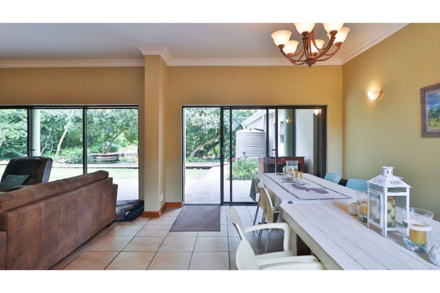 6 Bedroom Property for Sale in Lovemore Park Eastern Cape